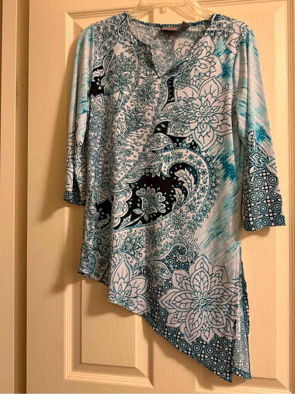 Chico's Teal White Black Paisley Asymmetric Tunic